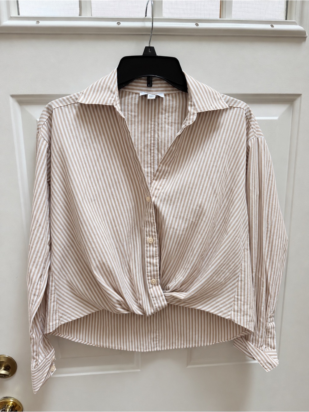 Evereve Beige/White Striped Knot Detail Button-Down Shirt, size XS (oversized)